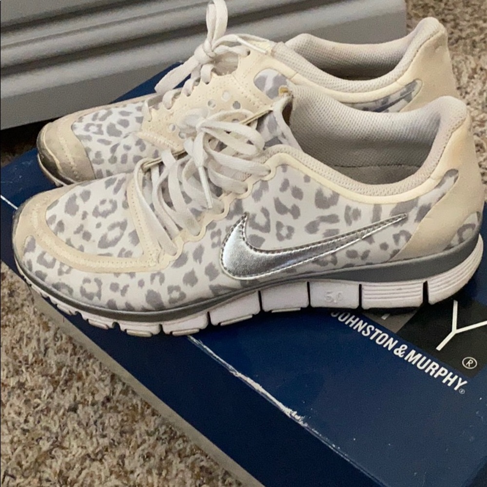 Nike cheetah print 5.0